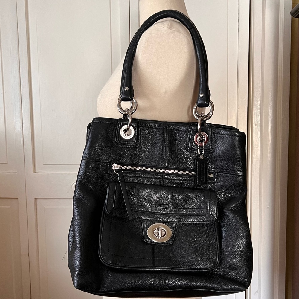 COACH Hampton F15694 Black Pebbled Leather Shoulder Bag Purse Satchel EUC
